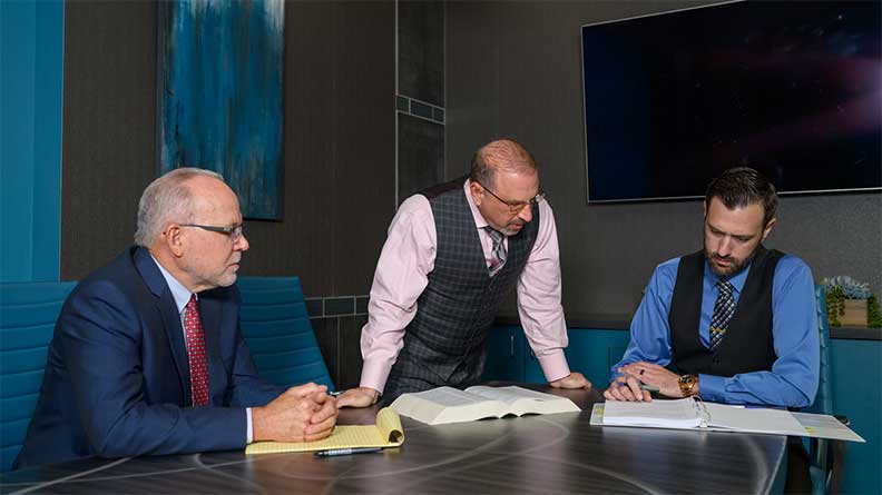 Self-Defense Lawyers | Attorneys On Retainer